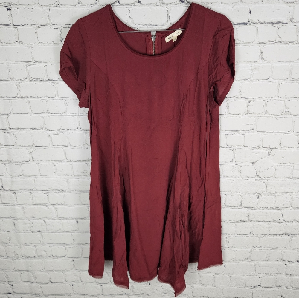 SILENCE + NOISE | maroon short sleeve tunic top